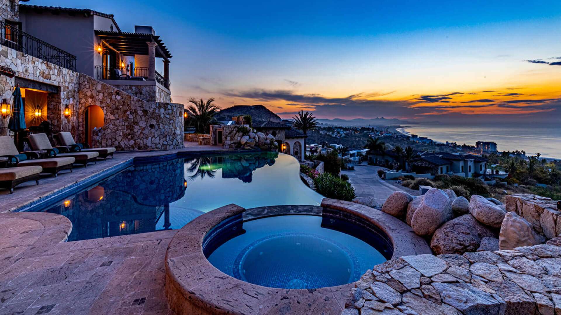 Vacation Homes in Selling Cabo