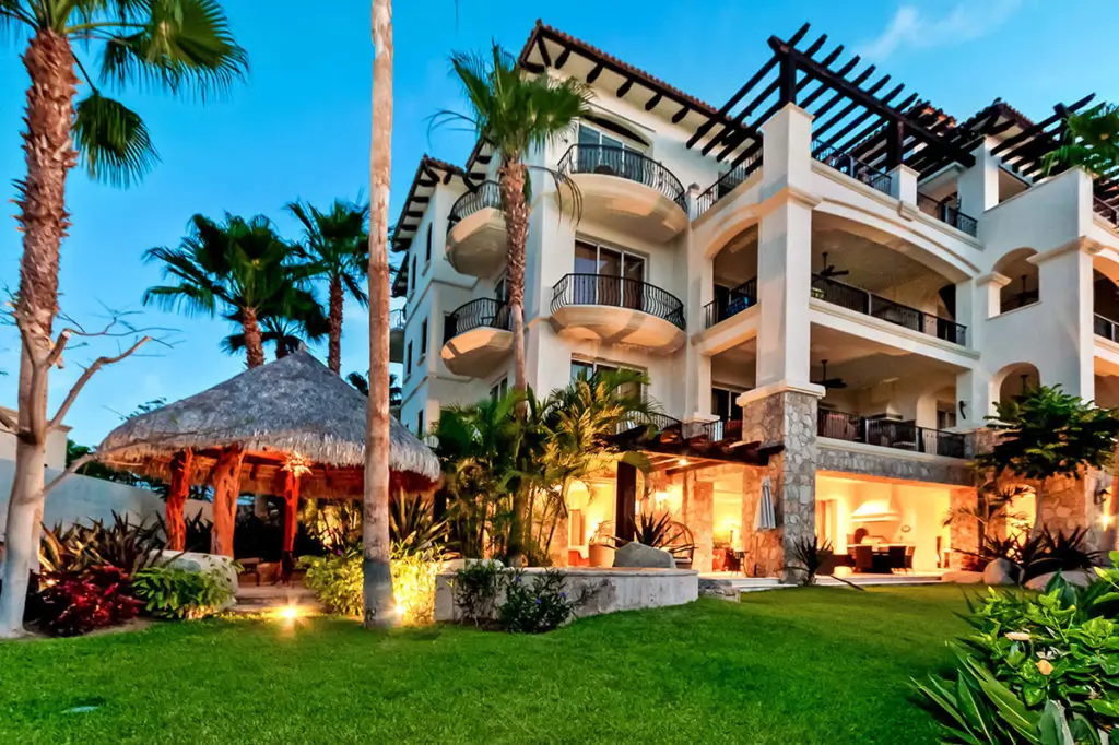 Ultra-Luxury Homes in Cabo