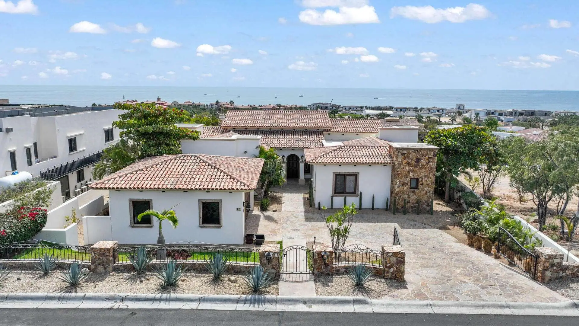 Custom Luxury Homes in Cabo