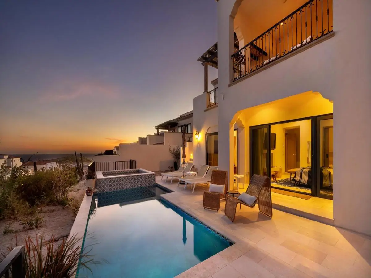 Luxury Houses in Cabo For Sale