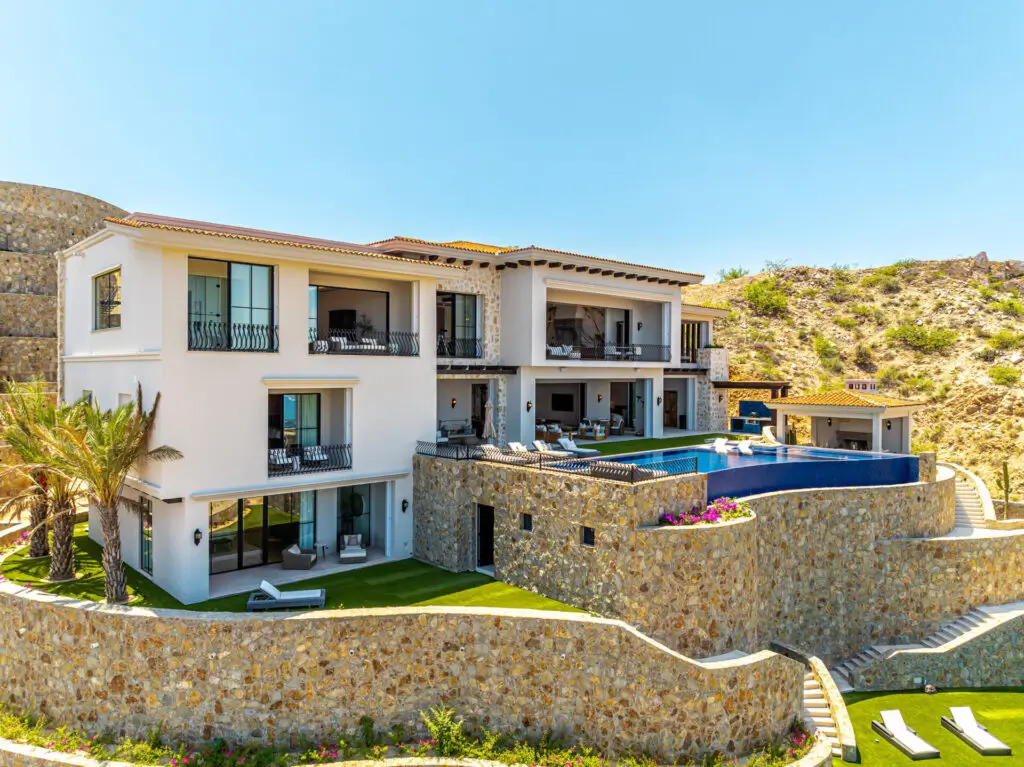 Luxury Houses in Cabo For Sale
