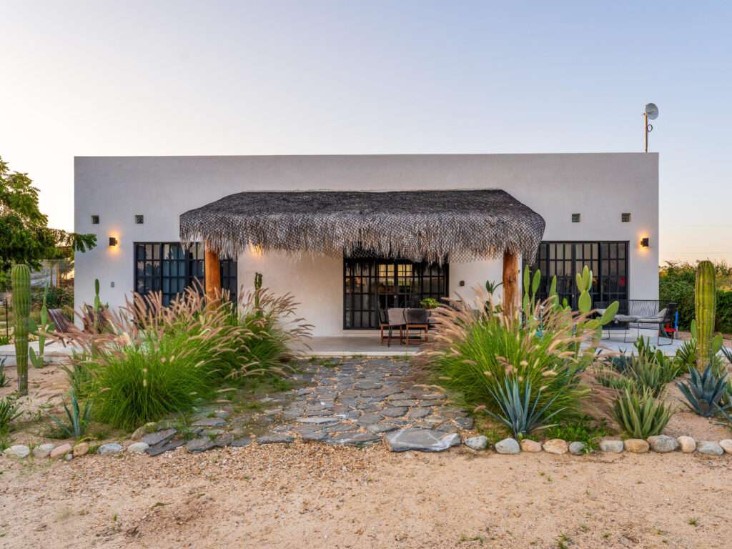 Los Cabos Cerritos Sitting atop its own gentle hill, this beautiful Los Cerritos property offers privacy, panoramic – 004 Camino del Sol, Pacific, BS