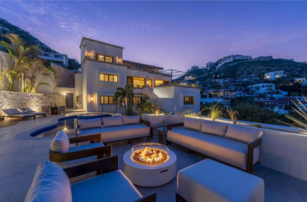 Los Cabos Fundadores Villa Maralta 62 offers contemporary coastal living in Puerto Los Cabos.This newly built 5-bedroom residence is designed around seamless indoor-outdoor flow, with main living areas opening toward the terrace, pool, and ocean – 125 Camino del Mar, Cabo San Lucas, BS