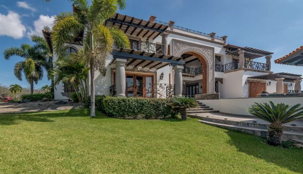 Los Cabos Elias Calles Welcome to Rancho 82 -- a rare 2.4-acre oceanfront property offering 190 feet of Pacific coastline, two charming Baja-style homes, and endless potential. With five titled lots, and easy access from Highway 19, this property could become a family compound, boutique retreat, or collection of oceanfront villas. The main home offers 3 bedrooms and 3 baths; the guest casita includes 3 bedrooms, 2 baths, and a rooftop terrace. Both feature authentic Mexican craftsmanship, handmade tiles, and sweeping ocean – 219 Padre Piccolo, San Jose del Cabo, BS