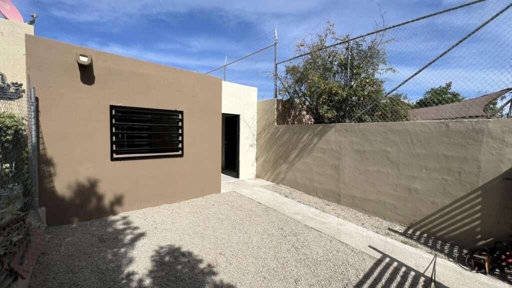 Los Cabos Miramar This is a 3 Bedroom and 2.5 Bath.This House Have a 10.000 Liter Water Cistern. the House come Partial Furnish.Close to Schools And Super Markets., Ley and Ahorrera Super Market, Also near to Down Town Cabo San Lucas.This will be a Good Investment for Rental Business. Or for Low Maintenet Retirement. – 22 El encuentro, San Jose del Cabo, BS