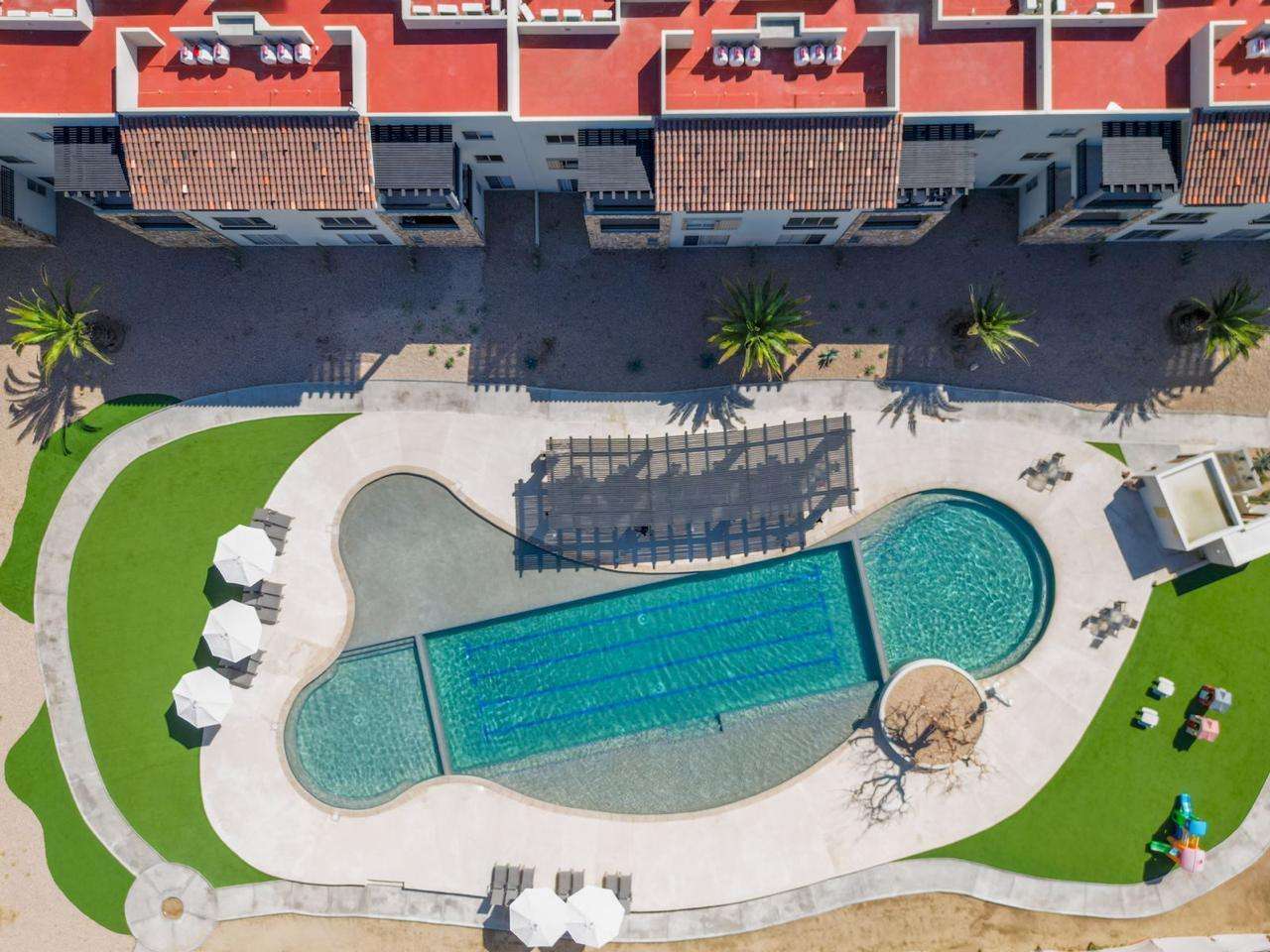 306 Cannes, Cabo Corridor, BS