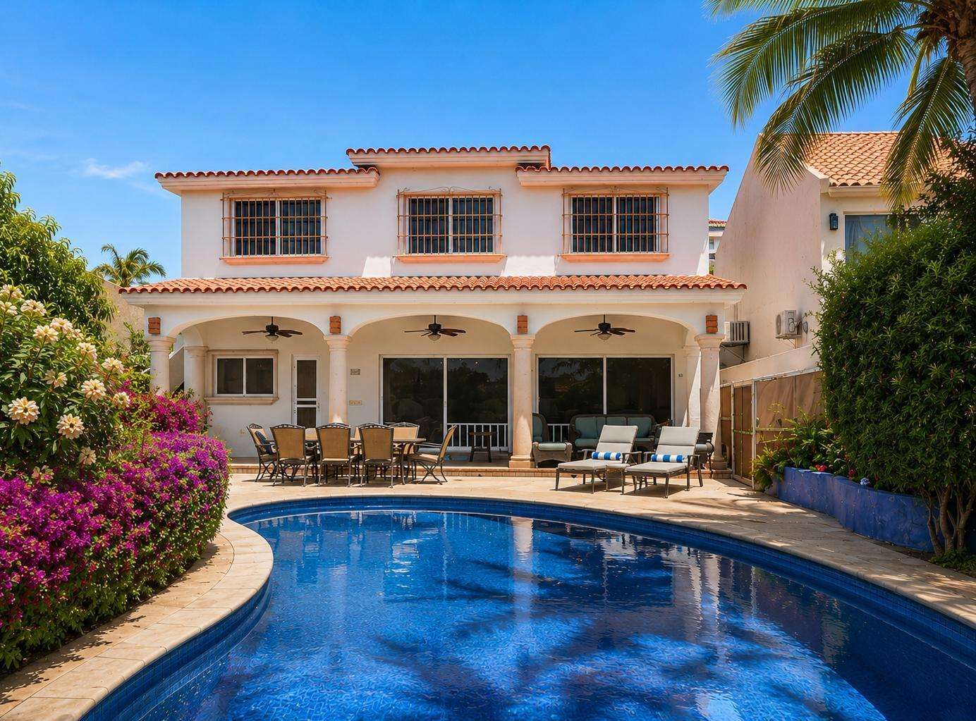 Los Cabos Rancho Cerro Colorado This is a unique opportunity to own a stunning, partially-completed residence in the coveted Rancho Cerro Colorado community. With breathtaking ocean for sale