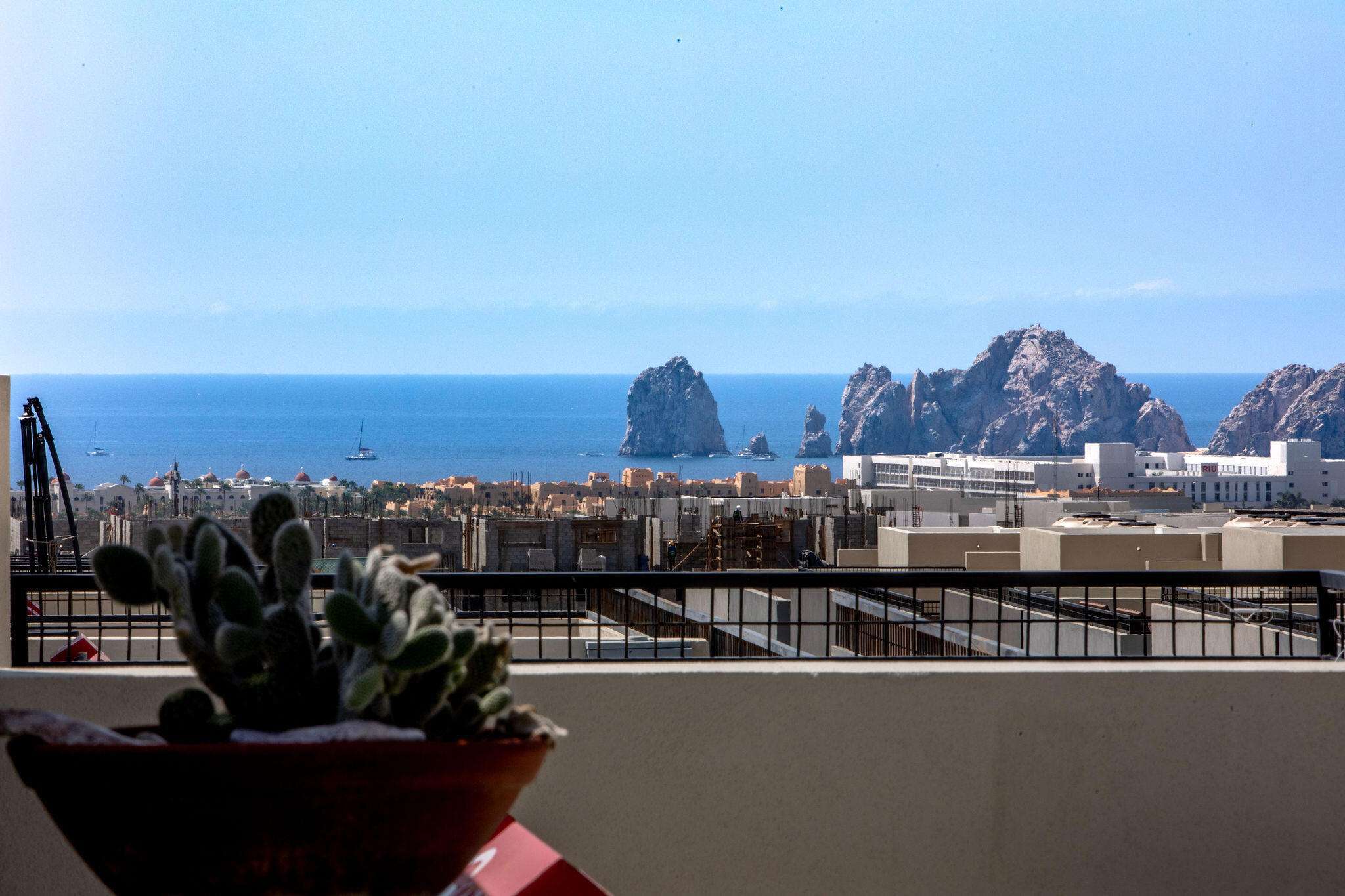 802 Camino Del Mar, Cabo Corridor, BS