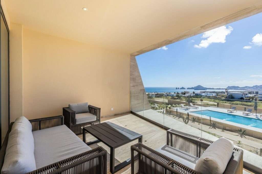 Los Cabos Amaterra Corner unit- Amaterra 304 D - is ideally located just 350 meters from Medano Beach, within the Amaterra Phase 2 building. This condo features 2 bedrooms and 2 full bathrooms, and is offered fully furnished and equipped, with one assigned parking space.It's a great option whether you're looking for a comfortable place to live or a property with rental potential. Residents enjoy access to a shared rooftop with a pool and beautiful – Cabo Corridor, Cabo Corridor, BS