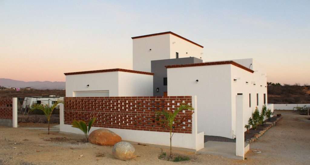 Los Cabos Coronado 5-bedroom, 3.5-bath home nestled within the private community of Coronado in Quivira Los Cabos. Boasting an exquisite design, this residence offers an unparalleled blend of sophistication and comfortStep inside to find two master bedrooms conveniently located by the poolside, providing breathtaking – Calle Molusco, Pacific, BS