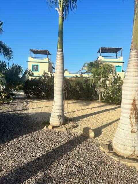 Los Cabos Pescadero Casa Vista al Mar sits on a hillside with wide open – Casa Coyote, Pacific, BS