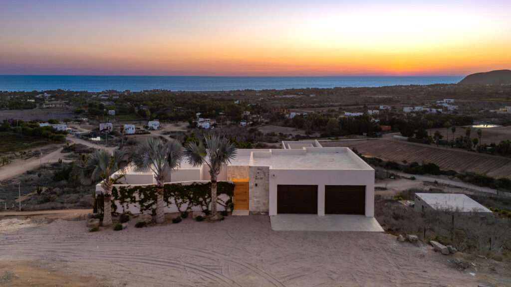 Los Cabos Cerritos Sitting atop its own gentle hill, this beautiful Los Cerritos property offers privacy, panoramic – Casa Mirador, Pacific, Pacific, BS