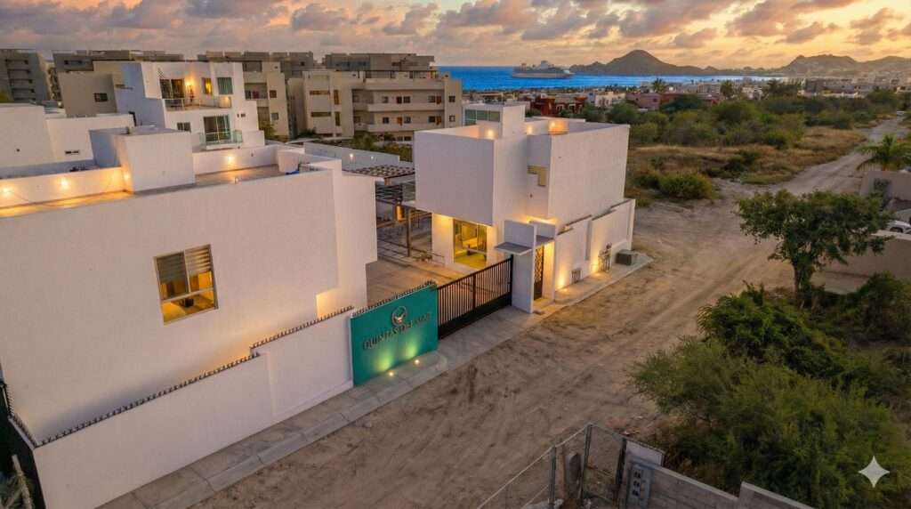 Los Cabos Vista Vela Spacious 3-bedroom, 3.5-bathroom home located just behind Soriana El Tezal. Offered unfurnished, this property features a private rooftop with ocean – Casa Quintas del Mar #1, Cabo Corridor, Cabo Corridor, BS