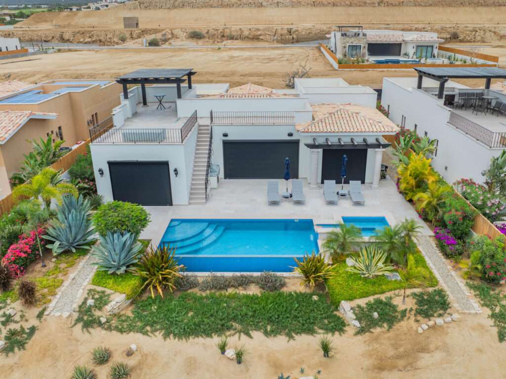 Los Cabos Fundadores Villa Maralta 62 offers contemporary coastal living in Puerto Los Cabos.This newly built 5-bedroom residence is designed around seamless indoor-outdoor flow, with main living areas opening toward the terrace, pool, and ocean – Casita 3 Diamanté, Pacific, Pacific, BS