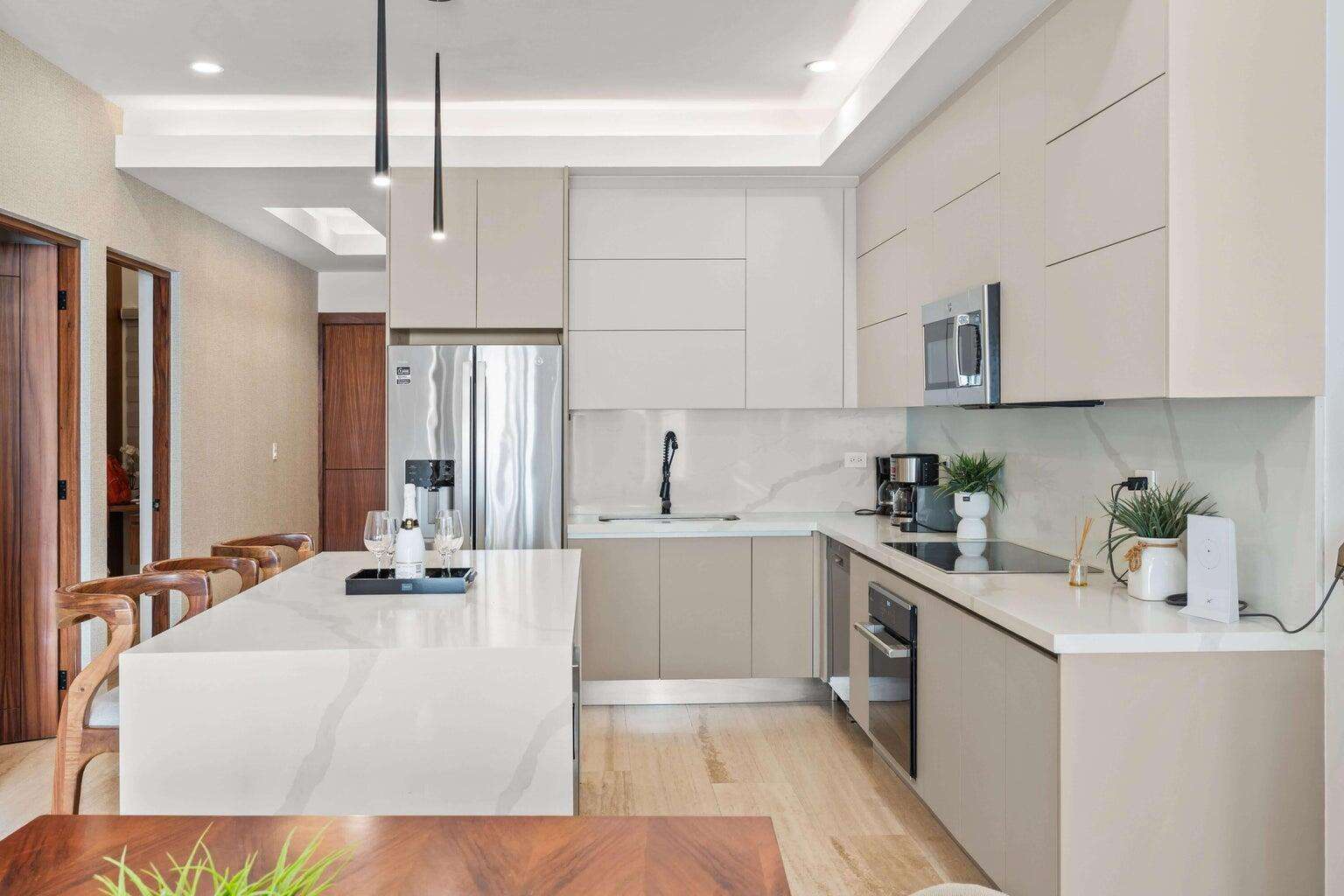 Los Cabos Solara Del Mar Refined Coastal Living: 2-Bedroom Ocean for sale