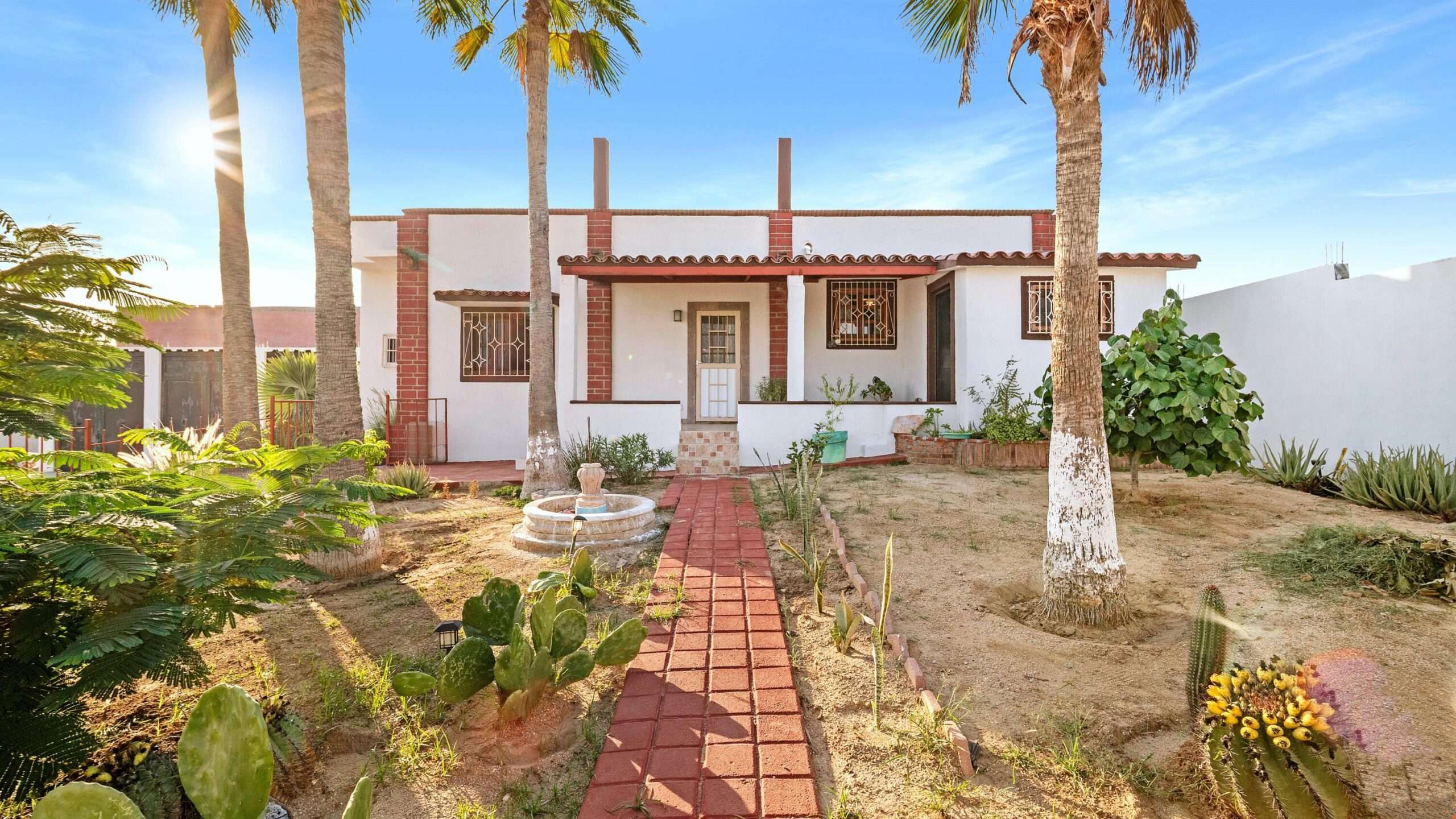 Los Cabos Vista Vela Spacious 3-bedroom, 3.5-bathroom home located just behind Soriana El Tezal. Offered unfurnished, this property features a private rooftop with ocean for sale