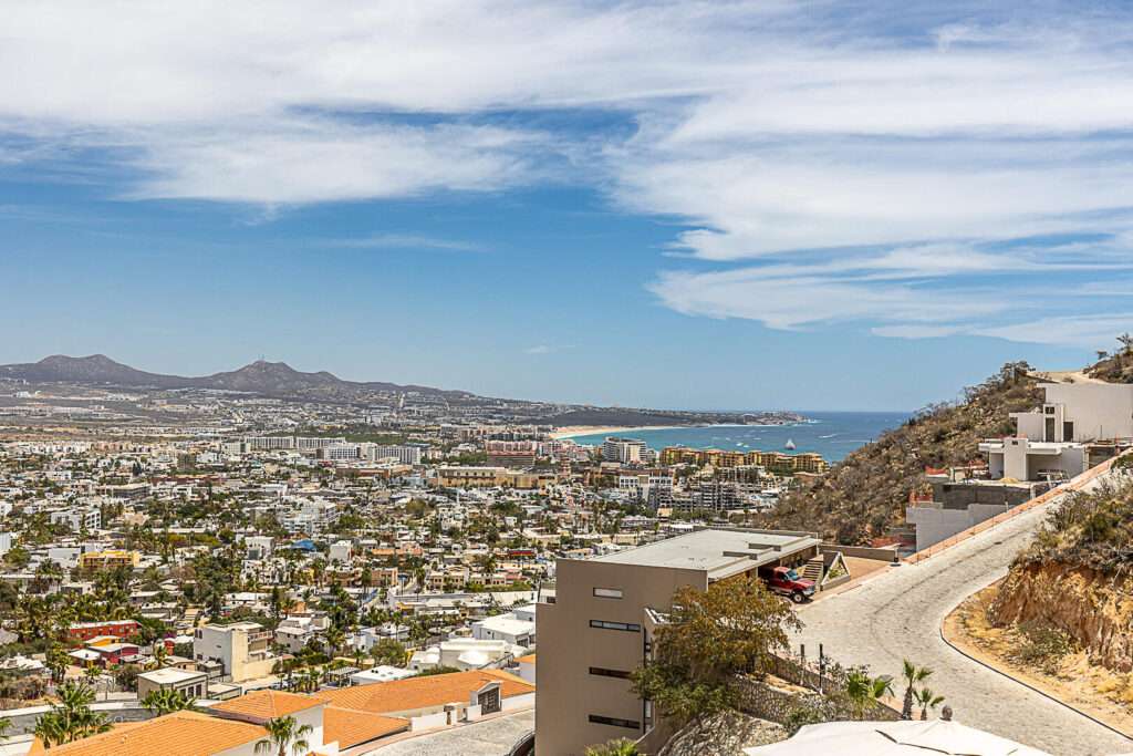 Los Cabos Solara Del Mar Why wait for a promise when you can walk into your reality today? This exclusive 3-bedroom Penthouse at Solara del Mar represents the gold standard of ''Blue Chip'' real estate in El Tezal. Boasting a private rooftop designed for the ultimate evening entertainer, this residence offers unobstructed vistas of the iconic Land's End and the shimmering Sea of Cortez. With 100% completed amenities and artisanal craftsmanship throughout, this is a turn-key legacy investment. Whether you are looking for a high-yield rental asset or a sophisticated family retreat in the Cabo Corridor, this penthouse delivers unrivaled certainty and lifestyle. Your Cabo journey doesn't start next – Monteluna, Cabo San Lucas, Cabo San Lucas, BS