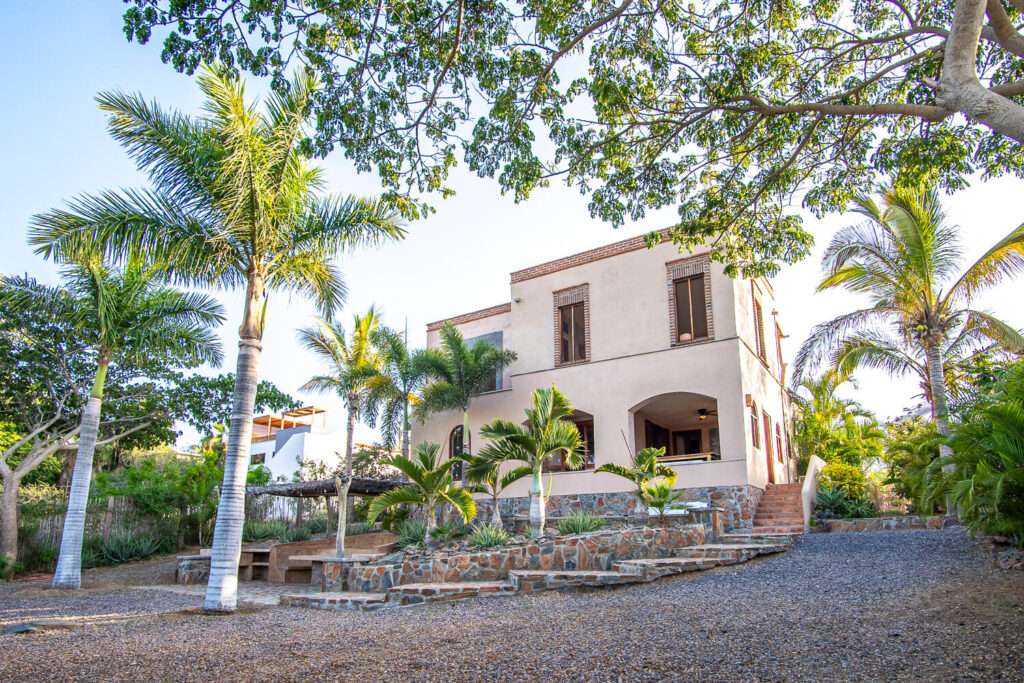 Los Cabos Cerritos Sitting atop its own gentle hill, this beautiful Los Cerritos property offers privacy, panoramic – OFFERING OWNER FINANCING, Pacific, BS