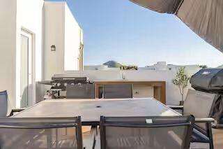 Los Cabos Marea Los Cabos PENTHOUSE with private rooftop and spa jacuzzi to enjoy the evening sunsets. 2 bedroom, 2 bath, fully furnished condo in the heart of downtown Cabo San Lucas. Famous, Medano beach is just a few blocks away and all convinces are at your doorstep. Marea condos has its own gym, pool, picnic area, fire pit and 24 hr security. Everything you need is here in this modern and turn key condo. for sale