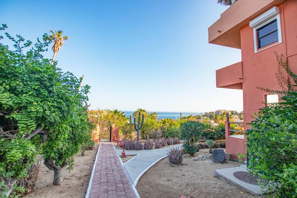 Los Cabos Vista Mare Skycrest Sunset presents one of the best-priced furnished penthouse opportunities in the highly sought-after Sunset area of Cabo San Lucas, a rare chance to secure exceptional value in a prime location. Designed for elevated outdoor living, this stunning residence offers more exterior than interior space, allowing you to fully enjoy Cabo's for sale