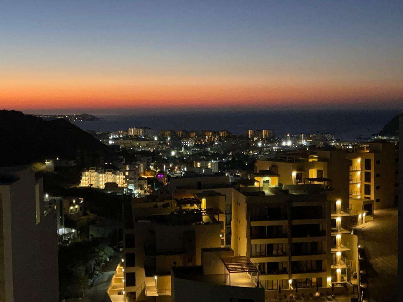 SADDLES SUNSET, Cabo San Lucas, BS