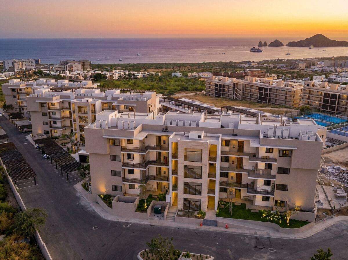 Salomon 2 Bed Tower B, Cabo Corridor, BS