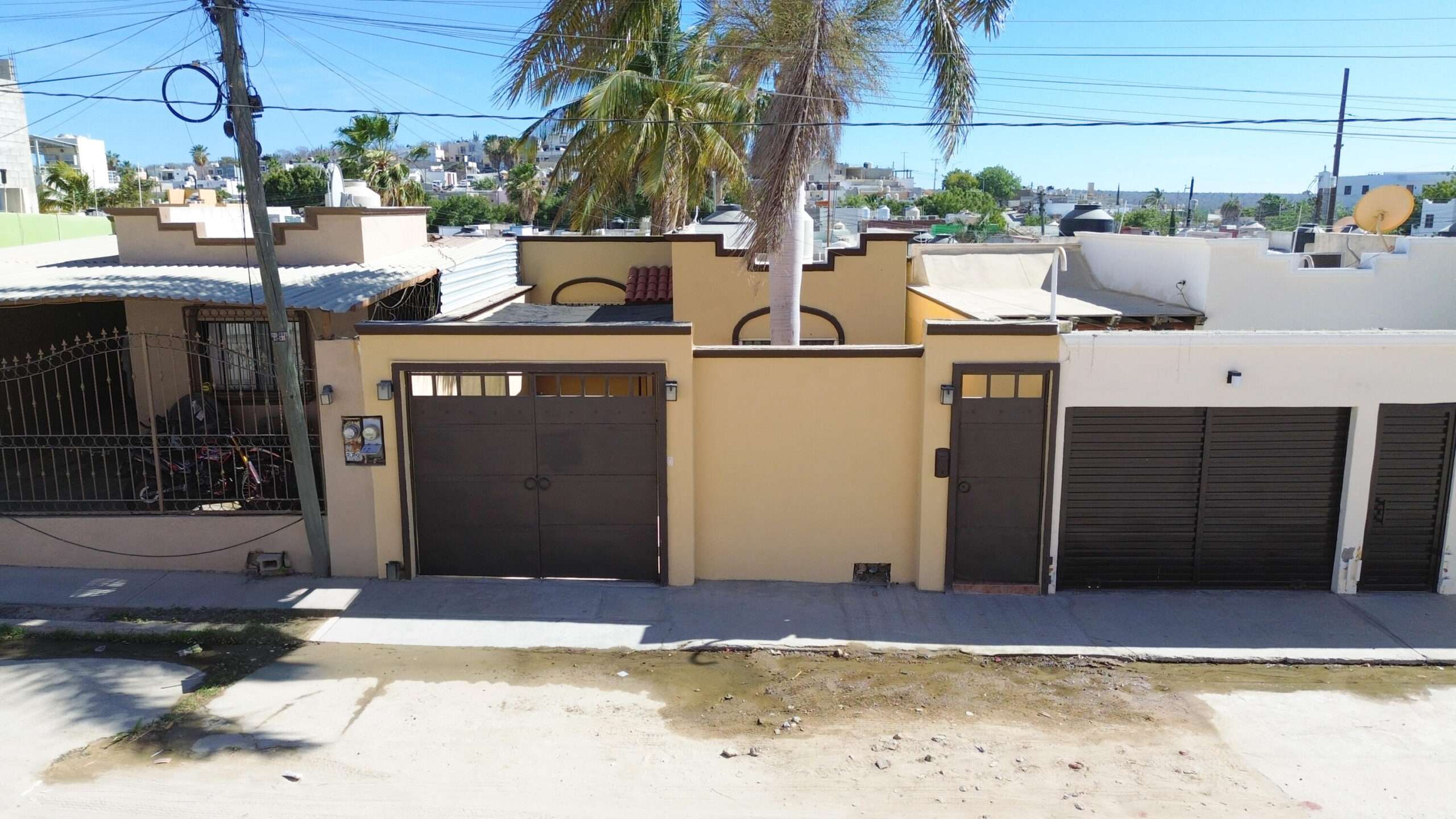 Los Cabos Santa Rosa Strategic Investment in El Zacatal: Dual-Unit Property with High ROI PotentialLocated just one block from the main Blvd. Dr. Ernesto Chánez Chávez, this property is a prime opportunity in one of San José del Cabo's high-demand rental markets. The building features two independent, spacious units designed for modern living.Unit A (2 Bedrooms): A generous layout ideal for small families or professionals. It features a full kitchen with a functional breakfast bar and a complete bathroom.Unit B (1 Bedroom): A cozy, efficient unit perfect for couples or individuals. Includes a kitchen with a built-in bar and a full bathroom. for sale