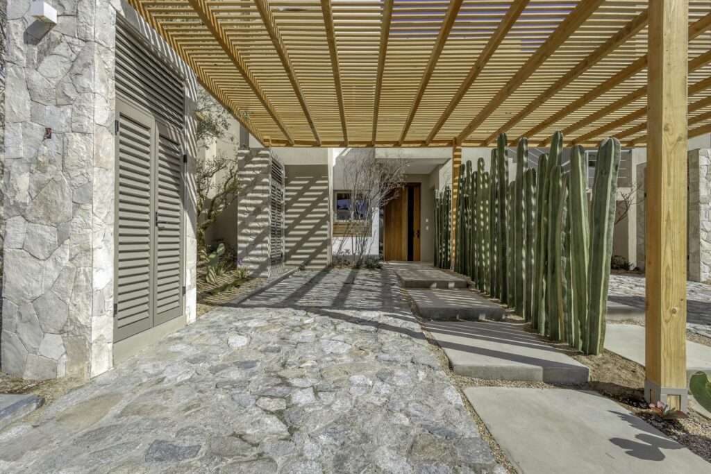 Los Cabos Cabo Bello Casa Granite, situated in the beachside gated community of Cabo Bello, brings together coastal living and everyday comfort just a short stroll from the swimmable beach. The main residence features three bedrooms and three bathrooms, of which two of these bedrooms are on a separate and private side of the house sharing an ocean – Solesta Luxury Residence 16A, San Jose del Cabo, San Jose del Cabo, BS