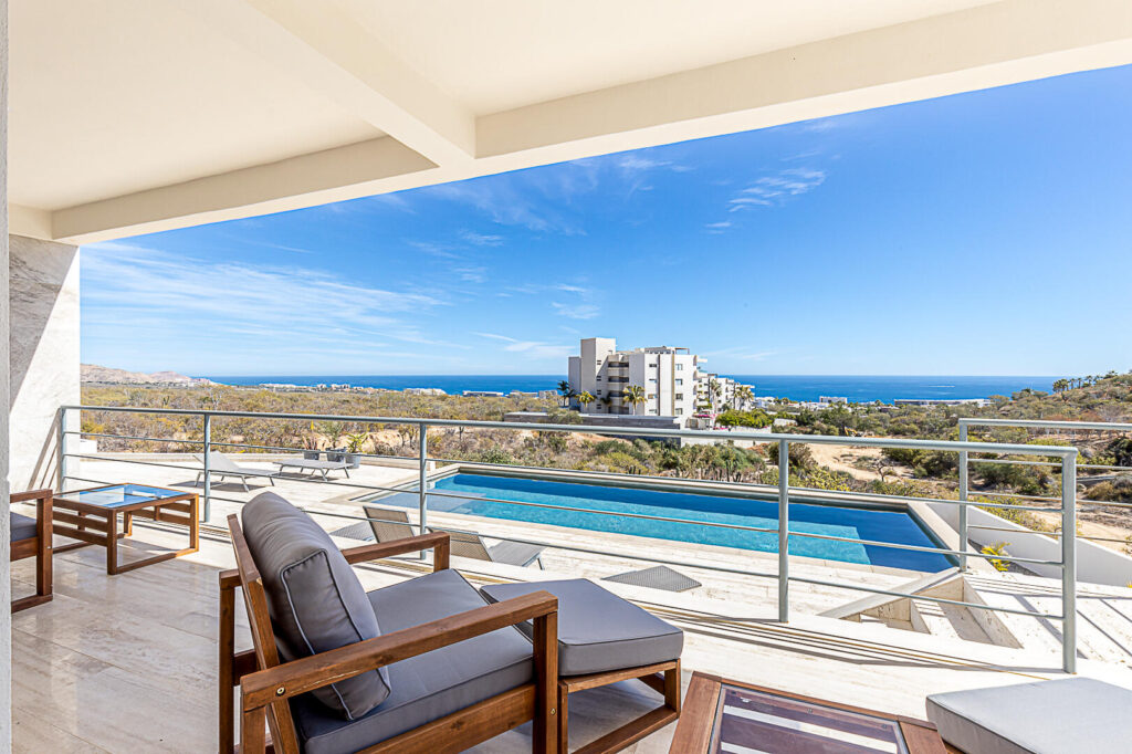 Los Cabos Lucca Tower Lucca Tower 208 is a luxurious 2-bed, 2-bath apartment in El Tezal, Cabo San Lucas. Enjoy stunning for sale